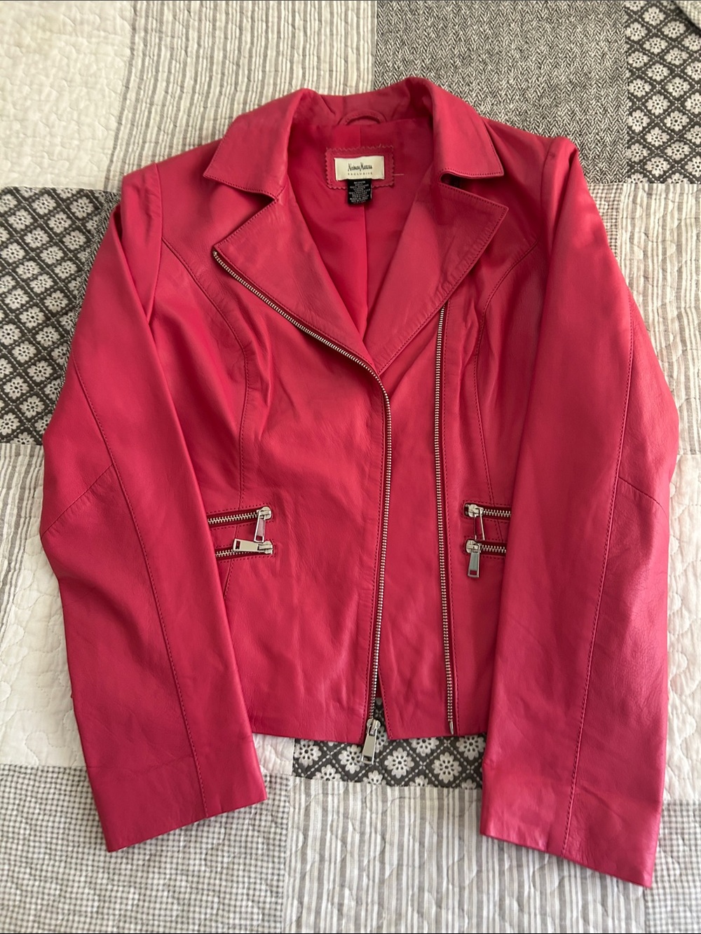 Pink leather short jacket